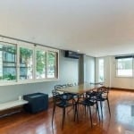 Exclusivo para Investidor  &lt;BR&gt;Um dos mais requintados apartamentos de 1 dormitório do mercado. Planta excelente com hall e galeria de entrada, lavabo, estar imenso com janelões, piso em tabuão,