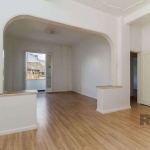 Lindo apartamento, com dois dormitórios, ótima localização, próximo Shopping Total no bairro Floresta Porto Alegre/RS. Trata-se de um imóvel aconchegante, com espaços altamente aproveitados, e muito b