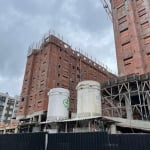 Apartamento de dois dormitórios, suíte, churrasqueira e uma vaga de garagem junto ao Iguatemi e Bourbom Country no bairro Jardim Sabará em Porto Alegre.&lt;BR&gt;O apartamento possui 61,33 metros quad