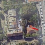 Excelente terreno em L, com duas frente, uma para Rua Mario Totta e outra para a Rua Almirante Mariath   &lt;BR&gt;Medindo 30m x 60m x 53m x 28m x 8,70m x 58m    &lt;BR&gt; &lt;BR&gt;Tristeza é um bai