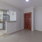 Oportunidade Única! Apartamento espaçoso de 3 dormitórios com excelentes comodidades! Se você está em busca de um lar que ofereça conforto, apresentamos um imóvel excepcional que combina estilo com fu