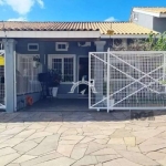 Casa com 3 dorms e 2 vagas de garagem no Bairro Jardim Leopoldina.&lt;BR&gt;&lt;BR&gt;Linda casa semi mobiliada, com mesanino e espaço externo privativo.&lt;BR&gt;&lt;BR&gt;Aceita financiamento, docum