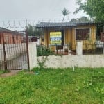 Casa :  Excelente terreno na Avenida Juca Batista, comercial ou residencial  .&lt;BR&gt; terreno com duas construções  sendo casa de frente composta de 2 dormitórios, sala de estar, copa cozinha ampla