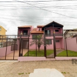 Ótima opção para a sua família!! Casa localizada no bairro São José, com 350 m ². Imóvel dispõe de 05 amplos dormitórios, sendo 1 suite com closet, 3 sacadas com vista,  living, cozinha americana com 