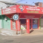 Vendo casa comercial,  área total 10,50 x 21,10, fundos com pátio, possibilidade de construir, ampliar.&lt;BR&gt;Loja no bairro Guajuviras é perfeita para você, com um espaçoso pátio e a vantagem de t