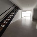 Apartamento duplex garden com 2 suítes!&lt;BR&gt;&lt;BR&gt;Apartamento diferenciado! Living com cozinha integrada com churrasqueira e lavabo. Parte superior com 2 suítes. Possui vaga para 2 carros. Ed