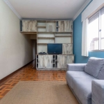 Descubra o seu novo lar no coração de Porto Alegre! Este encantador apartamento, localizado no Edifício Helena, no bairro Rio Branco, é a perfeita combinação de conforto e praticidade. Situado ao lado