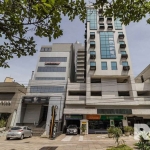 Sala comercial na Av. Goethe, com 27, 49 m², ideal para consultórios. Possui uma recepção, banheiro e sala maior. Imóvel conta com estacionamento no prédio escriturada.&lt;BR&gt;A Avenida Goethe é uma