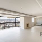 Amplo apartamento com 3 suítes, 3 vagas de garagem com tomada elétrica&lt;BR&gt;&lt;BR&gt;Apartamento amplo e luxuoso, com 198 m² privativos, em uma das melhores localizações da cidade. Conta com livi