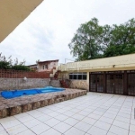 Casa para Venda - 450m², 4 dormitórios, sendo 3 suites, 5 vagas - Nonoai