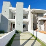 Casa em Porto Alegre, no bairro Hípica, com 2 dormitório(s), e 2 banheiros, à venda.