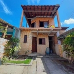 Sobrado em Porto Alegre, no bairro Hípica, com 2 dormitório(s), e 2 banheiros, à venda.