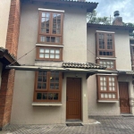 Sobrado de Alvenaria em Condominio  no bairro Nobre de Gramado