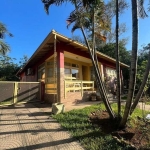 Casa com 4 quartos, suíte, churrasqueira, vaga de garagem, no bairro Elsa, Viamão/RS