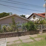 Excelente casa em Belém Novo na rua Eustáquio Inácio da Silveira próximo ao Colégio Glicério Alves. Casa grande com 3 quartos, escritório