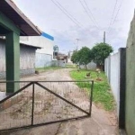 Casa em Porto Alegre, no bairro Belém Novo, com 2 dormitório(s), e 2 banheiros, à venda.