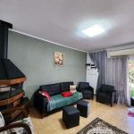 Casa de 3 dormitórios no bairro Vila Nova
