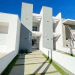 Casa em Porto Alegre, no bairro Hípica, com 2 dormitório(s), e 2 banheiros, à venda.