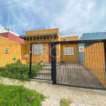Casa em Porto Alegre, no bairro Campo Novo, com 2 dormitório(s), e 2 banheiros, à venda.