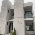 Casa em Porto Alegre, no bairro Hípica, com 2 dormitório(s), e 2 banheiros, à venda.