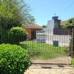 Casa em Porto Alegre, no bairro Vila Nova, com 2 dormitório(s), e 2 banheiros, à venda.