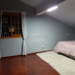 Casa para Venda - 160m², 3 dormitórios, sendo 1 suites, 4 vagas - Querência