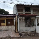 Casa para Venda - 180m², 4 dormitórios, sendo 1 suites, 3 vagas - Campo Novo