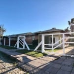 EM ATLÂNTIDA, CASA COM 1140m², 320 m² DE ÁREA PRIVADA, 3 DORMS (1 SUÍTE)