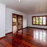 Apartamento localizado no bairro Jardim Planalto, com 152m² no 2º andar. Imóvel com 03 dormitórios, sendo 1 suite,  sala de estar/jantar, amplo espaço gourmet de 38m² com churrasqueira , cozinha, banh