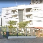 Excelente apartamento no centro de Canoas, com 03 dormitórios,  amplo living estar e jantar, cozinha, área de serviço, churrasqueira, 01 banheiro social, 01 banheiro de serviço  e  01 vaga coberta de 