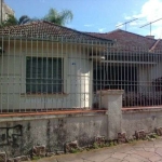 Casa no Bairro São João&lt;BR&gt;&lt;BR&gt;Casa Charmosa com 03 Dormitórios e Suíte!&lt;BR&gt;Venha conhecer essa incrível casa, localizada em uma área tranquila e segura, perfeita para famílias ou pr