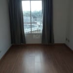 Apartamento localizado no bairro Partenon , com 54m² no 2º andar. Imóvel com 01 dormitório, sala de estar/jantar, cozinha, banheiro social, área de serviço, pisos em cerâmica e laminado. Imóvel com po