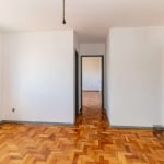 Apartamento localizado no bairro Vila Ipiranga, com 47m² no 2º andar. Imóvel com 01 dormitório, sala, cozinha, banheiro, área de serviço e pisos em cerâmica e parquet. Imóvel com posição solar privile