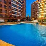 Cobertura, 3 quartos, sendo 1 suíte, 174m², 3 vagas - Tristeza , Porto Alegre &lt;BR&gt;&lt;BR&gt;Cobertura no bairro Tristeza, com 174m², 3 vagas, 3 quartos, vista espetacular para o Guaíba. O primei