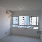 Excelente apartamento desocupado à Venda - Alto Petrópolis, 2 Quartos, 49 m2. Sobre o imóvel: Apartamento bem iluminado e arejado, com dois quartos, banheiro, living 2 ambientes em conceito aberto ,co