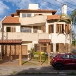 Casa dos sonhos à venda no bairro Ipanema - um refúgio à beira do Guaíba!&lt;BR&gt;&lt;BR&gt;Descubra uma verdadeira joia no cobiçado bairro Ipanema, onde o Rio Guaíba é parte do seu quintal e a vista