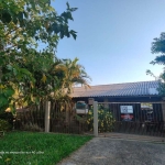 Ótima casa no bairro Belém Novo, zona sul de Porto Alegre.&lt;BR&gt;&lt;BR&gt;Casa com dois dormitórios , cozinha ampla, living 2 ambientes , área de serviço separada, vaga para 2 carros coberta., pát