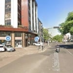 Ótimo investimento&lt;BR&gt;CONFIRA !!&lt;BR&gt;Vende LOJÂO (ja possui PPCI)  com mezanino e pátio no fundo,&lt;BR&gt;Bairro Floresta, quase em frente Igreja (paróquia) São Pedro&lt;BR&gt;E corpo de B