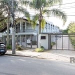 Sua nova casa em Porto Alegre está aqui! !&lt;BR&gt;&lt;BR&gt;Descubra esta incrível residência em um condomínio exclusivo na Avenida Coronel Marcos, bairro Pedra Redonda.&lt;BR&gt;&lt;BR&gt;Destaques