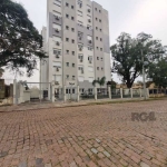 Apartamento com 01 quarto (Suíte), 02 vagas. &lt;BR&gt;&lt;BR&gt;Descubra este encantador apartamento de 1 suíte, localizado no acolhedor bairro Santo Antônio, em Porto Alegre. Com uma área de 48,49m²