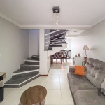 Apresentamos um sobrado charmoso localizado no Bairro São José, perfeito para quem busca espaço e conforto. Com uma área construída de 108m², esta residência oferece um design moderno e funcional. O s