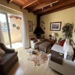 Cobertura Duplex com 3 Quartos (1 Suíte), Terraço, Churrasqueira e Lareira no bairro Petrópolis!&lt;BR&gt;&lt;BR&gt;Encantadora cobertura à venda, ideal para quem busca espaço, conforto e um toque esp