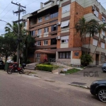 Excelente apartamento de dois dormitórios, sala, cozinha e 1 vaga de garagem. O imóvel conta com quartos amplos e uma incrível banheira. Em condomínio fechado na Av Cavalhada, em frente a academia Moi