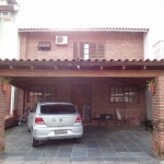 **Linda Casa em Condomínio La Fuente - Porto Alegre**&lt;BR&gt;&lt;BR&gt;Descubra a sua nova casa em um dos melhores condomínios da zona sul de Porto Alegre! &lt;BR&gt;Esta excelente residência possui