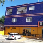 Prédio Comercial, sendo 1 Loja térrea com 200 metros, já alugada, segundo andar um conjunto de 3 salas desocupado ou andar inteiro. No 3 pavimento, apartamento de 3 dormitórios com suite, sala 3 ambie