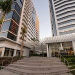 Excelente apartamento LOFT , pronto para morar, sol da manhã, 1 vaga de garagem no melhor local do Jardim Europa, em frente ao Shopping Iguatemi.&lt;BR&gt;Empreendimento conta com: acesso para deficie