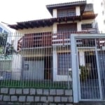 Casa/Sobrado 3 dormitórios, 3 vagas cobertas de garagem no bairro Cristo Redentor em Porto Alegre/RS&lt;BR&gt;&lt;BR&gt;Casa/Sobrado com área privativa de 247,05 m2, em alvenaria sólida, construída so