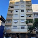 Compre JK  REFORMADO e EXCLUSIVO na Cidade Baixa em Porto Alegre, peça arejada, iluminado, com banheiro, cozinha. Prédio com elevador, bem localizado, a 5 min do Centro de Porto Alegre, uma quadra da 