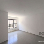 Sala comercial | Bairro Tristeza | 25 m² priv | Banheiro | Portaria | Elevador &lt;BR&gt;&lt;BR&gt;Sala comercial com 25m² privativos localizada na principal Av do bairro Tristeza.&lt;BR&gt;&lt;BR&gt;