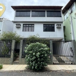 Casa triplex 4 quartos em bairro de Lourdes